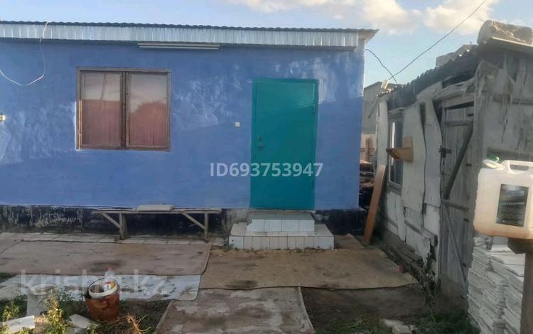 Дача · 1 комната · 40 м² · 9.5 сот., Автомобилист 324 за 3 млн ₸ в Актобе, мкр Акжар — фото 2