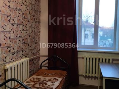 Бөлмелер в Западно-Казахстанской обл.: 3 бөлме · 70 м², Назарбаев 161 — Остановка Кирова, бағасы: 100 000 〒 3 бөлме · 70 м², Назарбаев 161 — Остановка Кирова, бағасы: 100 000 〒 в Уральске