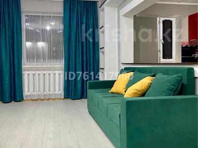 2-комнатная квартира · 55 м² · 1/5 этаж, Караменде Би 74/3 за 230 000 〒 в Балхаше