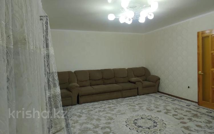 2-комнатная квартира, 81 м², 5/5 этаж, Уалиханова за 33.5 млн 〒 в Петропавловске — фото 6