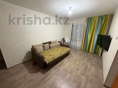 3-комнатная квартира · 58.4 м² · 5/5 этаж, 14 микрорайон 4 за 15.5 млн 〒 в Семее