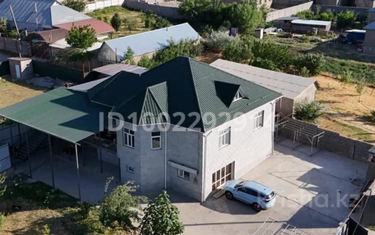 Жеке үй · 8 бөлме · 400 м² · 9 жүзд., Б.Майлина 44 — Садике Нур ерке, бағасы: 70 млн ₸ в Карасу — фото 2