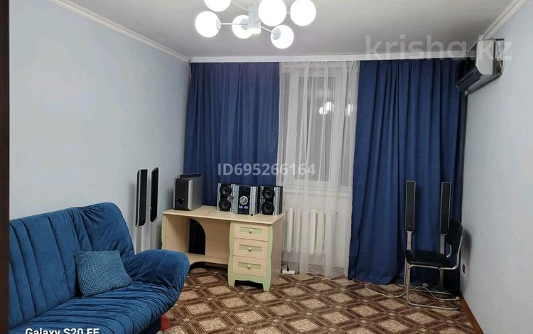 2-комнатная квартира · 58 м² · 9/9 этаж, 5микр за 140 000 ₸ в Аксае — фото 2