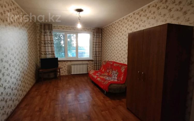 1-комнатная квартира · 31 м² · 1/5 этаж, мкр Айгуль, Л.Чайкиной 18 за 75 000 ₸ в Уральске — фото 2