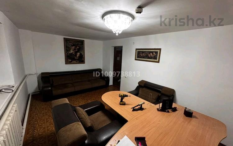 Еркін, кеңселер, кабинеттер және жұмыс орындары · 100 м², бағасы: 130 000 〒 в Талдыкоргане — фото 2
