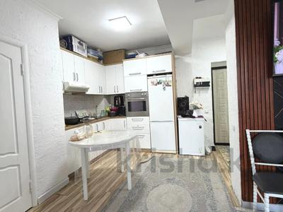 2-комнатная квартира · 41 м² · 1/9 этаж, мкр Айнабулак-2 — Жумабаева | Макатаева | Гимназия №118 | Школа №137 за 25.6 млн ₸ в Алматы, Жетысуский р-н