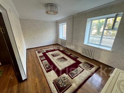 2-комнатная квартира · 62.8 м² · 1/5 этаж, Мкр Астана-1 8 за 150 000 ₸ в 