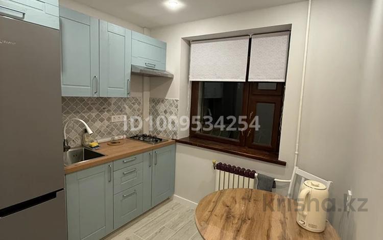 1-комнатная квартира · 40 м² · 2/5 этаж, мкр Самал-2, Назарбаева 264 за 350 000 ₸ в Алматы, Медеуский р-н — фото 2