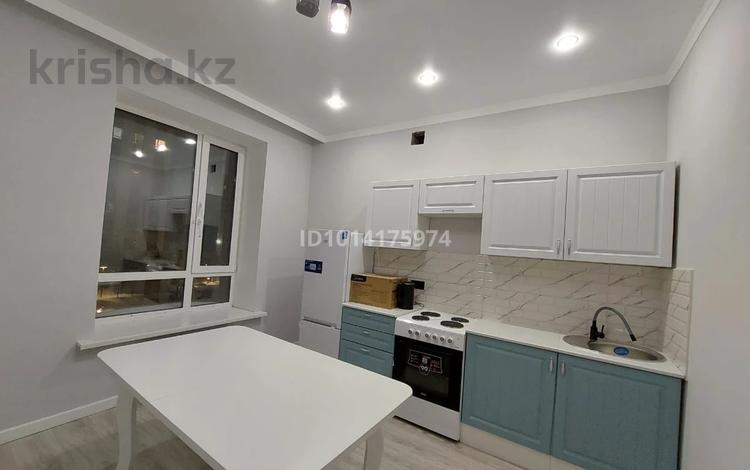 1-комнатная квартира · 38 м² · 3/12 этаж, Туран 34а — Туран 34а за 300 000 ₸ в Астане, Нура р-н — фото 2
