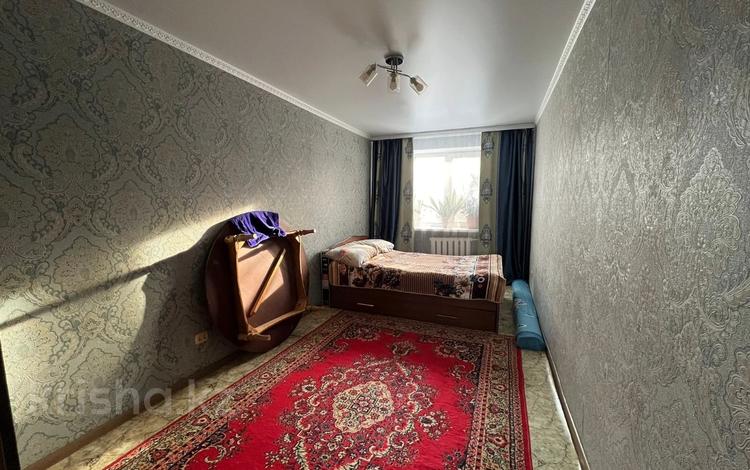 3-комнатная квартира, 61 м², 4/5 этаж, Сатпаева за 20.4 млн 〒 в Петропавловске — фото 2