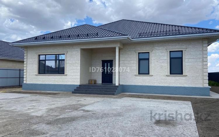 Отдельный дом · 5 комнат · 244.2 м² · 1000 сот., мкр Самал, улица 22 дом 33 за 65 млн ₸ в Атырау — фото 2