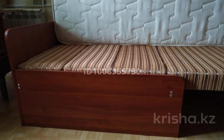 1 бөлме · 12 м², бульвар Гагарина 36, бағасы: 145 000 ₸ в Усть-Каменогорске — фото 2