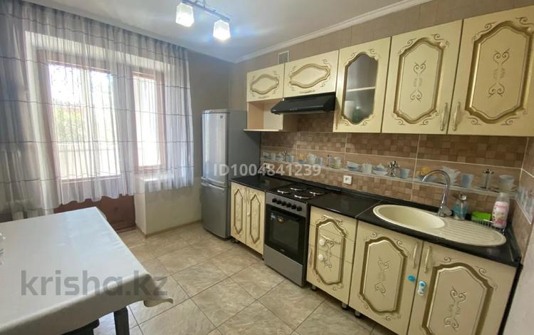 3-комнатная квартира · 62 м² · 2 этаж, Валиханова 147 — Сквер победы за 250 000 ₸ в Семее — фото 8