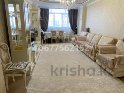 3-комнатная квартира, 100 м², 5/7 этаж, проспект Республики 40 за 56 млн 〒 в Караганде, Казыбек би р-н
