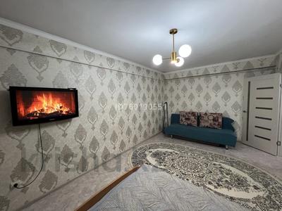 1-бөлмелі пәтер · 56 м² · 3/9 қабат, Увалиева 8/1, бағасы: 12 000 ₸ в Усть-Каменогорске, Ульбинский