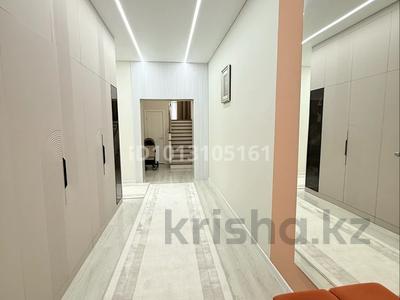 Отдельный дом · 8 комнат · 333 м² · 333 сот., 1Б мкр 4 — За мед.центром «Нейрон мед» за 90 млн ₸ в Актау