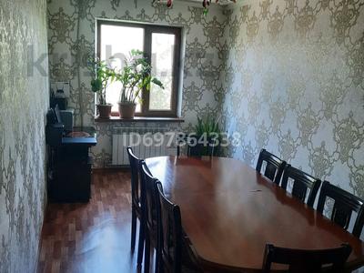 3-комнатная квартира · 58 м² · 4/5 этаж, Қабанбай батыр — С зади остановки за 19.5 млн ₸ в Шымкенте, Аль-Фарабийский р-н