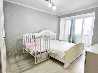 3-комнатная квартира · 70 м² · 3/9 этаж, Алий Молдагуловой за 20.5 млн 〒 в Актобе