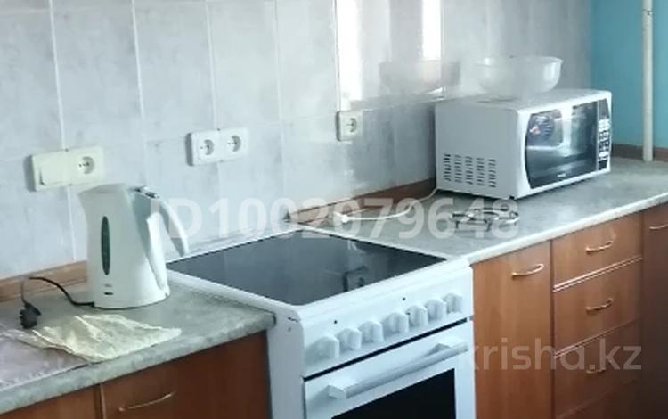 2-комнатная квартира · 53.8 м² · 5/9 этаж, мкр Юго-Восток, Университетская 11 — Рядом Университет КарГу за 18.5 млн 〒 в Караганде, Казыбек би р-н — фото 2