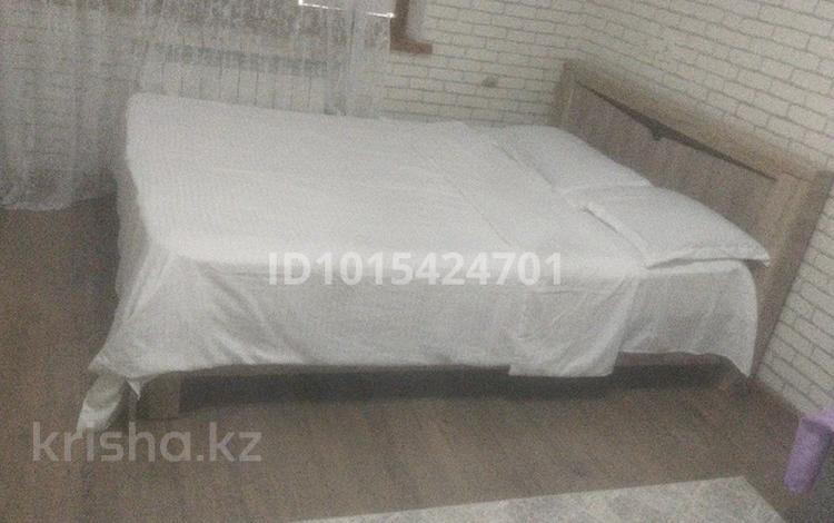 1-комнатная квартира · 35 м² · 2/5 этаж, мкр Север 32 за 170 000 ₸ в Шымкенте, Аль-Фарабийский р-н — фото 2