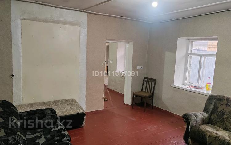 Отдельный дом · 2 комнаты · 50 м² · 4.5 сот., Менжинского 85А — ЖД Вокзал, м-н Экспресс за 60 000 〒 в Семее — фото 2