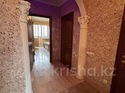 2-бөлмелі пәтер · 70 м² · 6/9 қабат, Ақсай-1А ш/а. 26а, бағасы: 250 000 ₸ в Алматы, Ауэзовский р-н