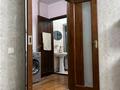 1-комнатная квартира · 50 м² · 13/17 этаж, мкр Мамыр-1 за 250 000 ₸ в Алматы, Ауэзовский р-н — фото 4