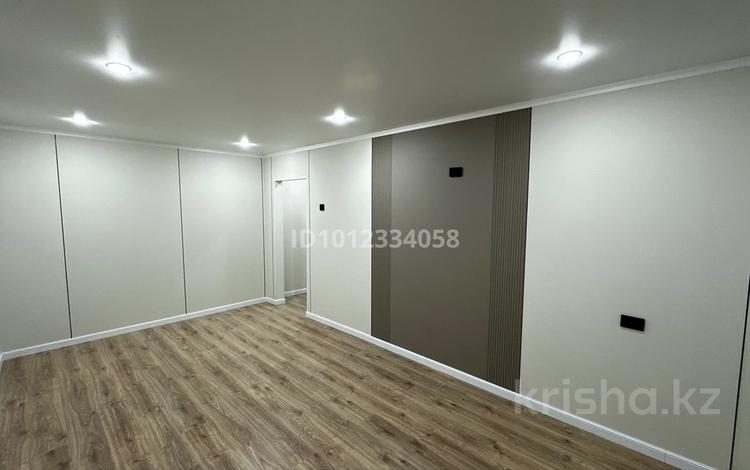 2-комнатная квартира · 44 м² · 1/5 этаж, Майкудук, 11а микрорайон 13 — Остановка ласточка за 11.9 млн ₸ в Караганде, Алихана Бокейханова р-н — фото 2