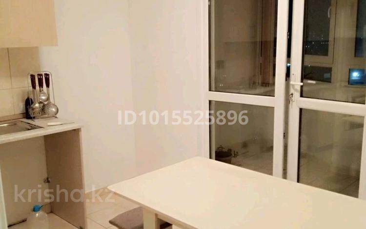 1-комнатная квартира · 42 м² · 8/9 этаж, мкр Аккент 23 за 210 000 ₸ в Алматы, Алатауский р-н — фото 2