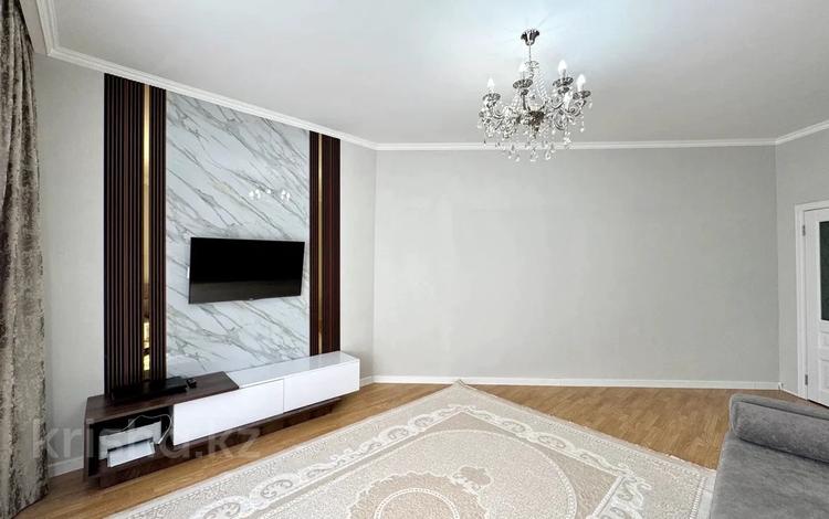 3-комнатная квартира · 77 м² · 3/9 этаж, Мангилик 22 за 44 млн ₸ в Астане, Есильский р-н — фото 2