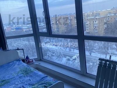 1-комнатная квартира, 26.9 м², 9/10 этаж, мкр Аксай-3А 90 — толе би момышулы за 13.8 млн 〒 в Алматы, Ауэзовский р-н