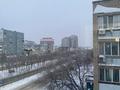 2-бөлмелі пәтер · 50 м² · 4/5 қабат, Проспект Сатпаева 50 — ТРЦАТЫРАУ, бағасы: 25 млн ₸ в Атырау — фото 2