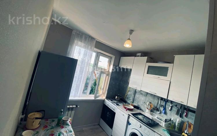 2-комнатная квартира · 39 м² · 5/5 этаж, Акмурзина 1 за 40 000 ₸ в Уральске — фото 2