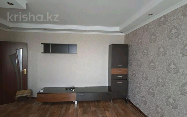 2-комнатная квартира · 50 м² · 6/9 этаж, 10 Микр 4 за 19.5 млн ₸ в Аксае — фото 2