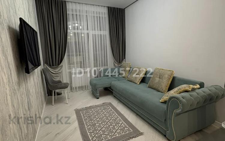 2-комнатная квартира · 40 м² · 10/10 этаж, Казыбек би 3/2 за 15 000 ₸ в Астане, Нура р-н — фото 2