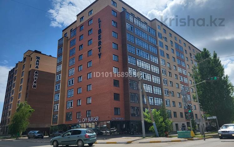 2-бөлмелі пәтер · 60 м² · 4/10 қабат, Назарбаева 101 — Назарбаева Ашимова, бағасы: 34.6 млн ₸ в Кокшетау — фото 2