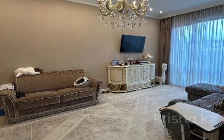3-комнатная квартира · 134.4 м² · 3/13 этаж, Ходжанова — Аль-Фараби за 130 млн ₸ в Алматы, Бостандыкский р-н — фото 37