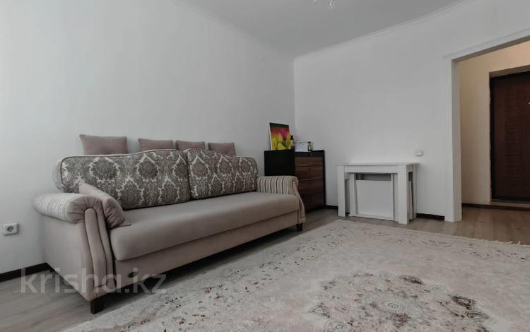 3-комнатная квартира · 40.4 м² · 10/10 этаж, мкр. Алтын орда, улица Ораза Татеулы за 62 млн ₸ в Актобе — фото 4