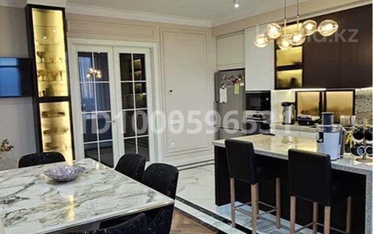 6-бөлмелі пәтер · 260 м² · 6/12 қабат, Кунаева 79, бағасы: 215 млн ₸ в Шымкенте, Туран р-н — фото 2