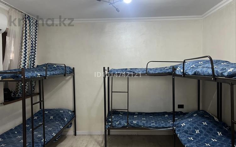2 бөлме · 120 м² · 1/3 қабат, мкр Шапагат, Капчагайская 10101 — Северное кольцо, бағасы: 35 000 ₸ в Алматы, Алатауский р-н — фото 3