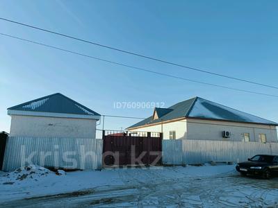Отдельный дом · 5 комнат · 220 м² · 10 сот., Сырдария 52 — 279 школа рядом за 11 млн 〒 в 