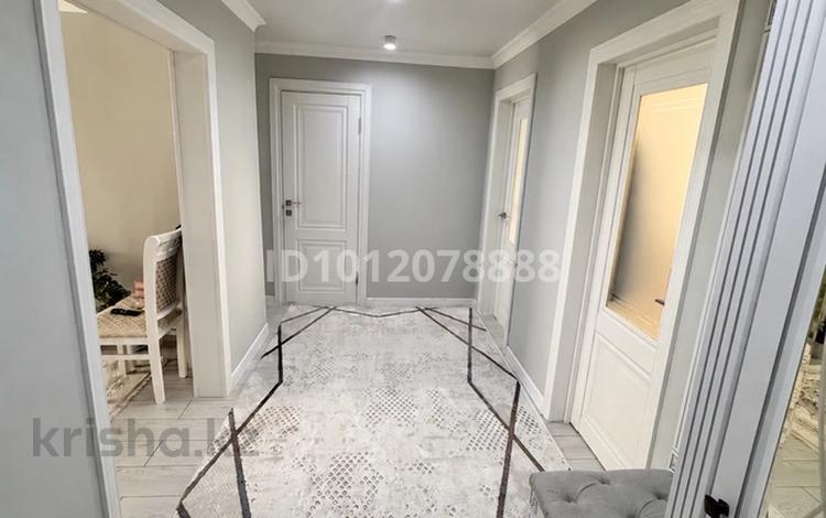 3-бөлмелі пәтер · 71 м² · 2/5 қабат, Мкр. Шугыла 22, бағасы: 22.5 млн ₸ в  — фото 2