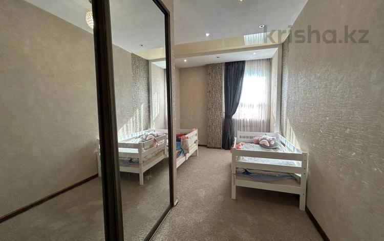 4-бөлмелі пәтер · 176.7 м² · 18/20 қабат, Кенесары 65, бағасы: 55 млн ₸ в Астане, р-н Байконур — фото 2