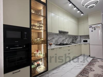 4-комнатная квартира · 150 м² · 1/8 этаж, мкр. Алтын орда, Сактагана Баишева 7 а за 62 млн 〒 в Актобе