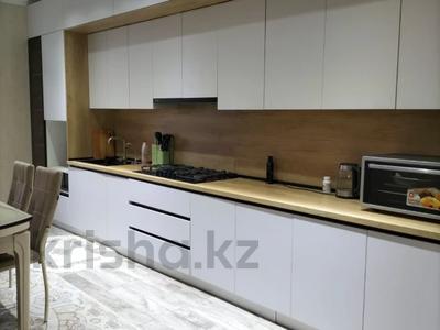 3-комнатная квартира, 140 м², 3/8 этаж, батыс-2 за 46 млн 〒 в Актобе