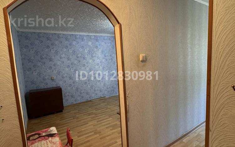 2-бөлмелі пәтер · 43 м² · 2/5 қабат, Айманова 11, бағасы: 16.5 млн ₸ в Павлодаре — фото 2