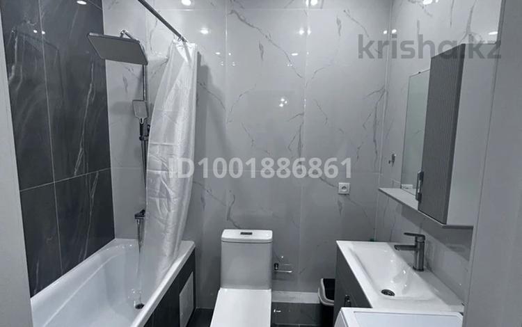 1-комнатная квартира · 38 м² · 10/12 этаж, мкр Кайтпас 1 Бигвилль Атамура — Байдыбек Би за 180 000 ₸ в Шымкенте, Каратауский р-н — фото 2