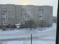 2-бөлмелі пәтер · 44 м² · 5/5 қабат, Проспект Ауэзова 27 — Сзади цветочный ряд, бағасы: 18 млн ₸ в Семее — фото 9