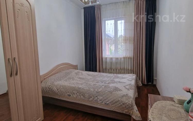 Отдельный дом · 14 комнат · 500 м² · 6 сот., Радлова за 4 млн ₸ в Алматы, Медеуский р-н — фото 2
