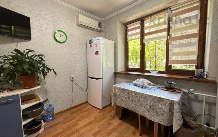 2-бөлмелі пәтер · 53 м² · 1/5 қабат, 20-я линия — КЕРЕМЕТ локация / Хабарласыңыздар, бағасы: 40 млн ₸ в Алматы, Бостандыкский р-н — фото 4